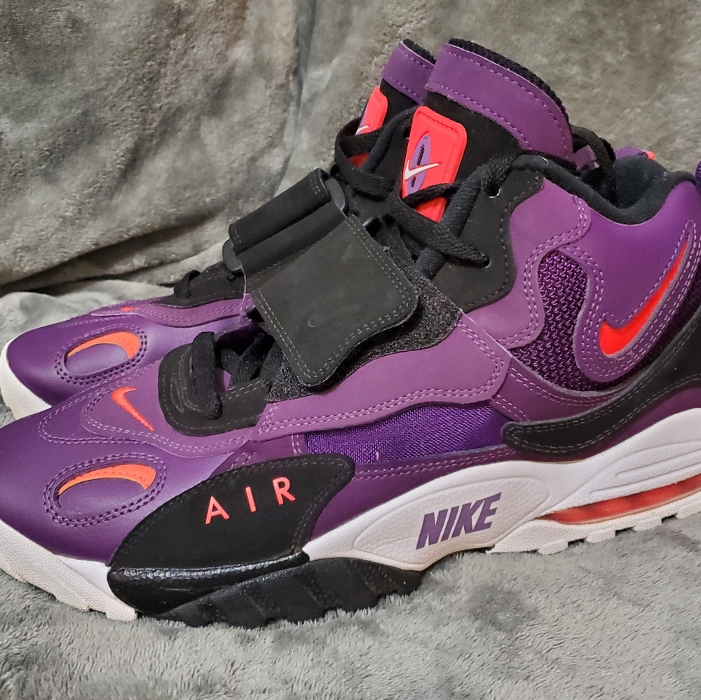Men's 10.5 Nike Air Max Spped Turf Night Purple